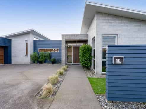 61 Karamea Street, Whalers Gate