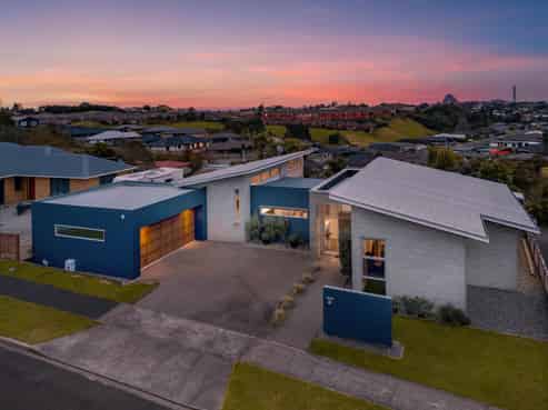 61 Karamea Street, Whalers Gate