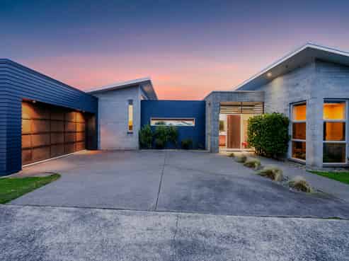 61 Karamea Street, Whalers Gate