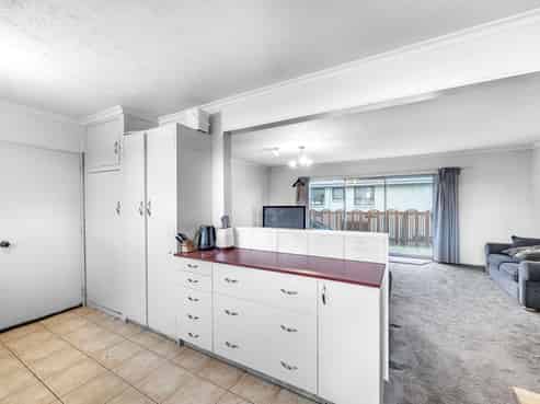 13 Henderson Street, Kingswell