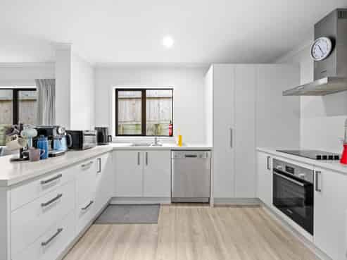 11A North Ridge Drive, Rototuna North