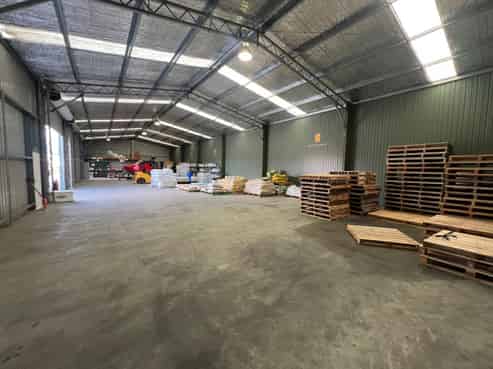 Versatile Warehouse and Large Yard