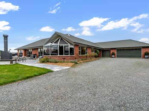 109 Longbush South Road, Roslyn Bush