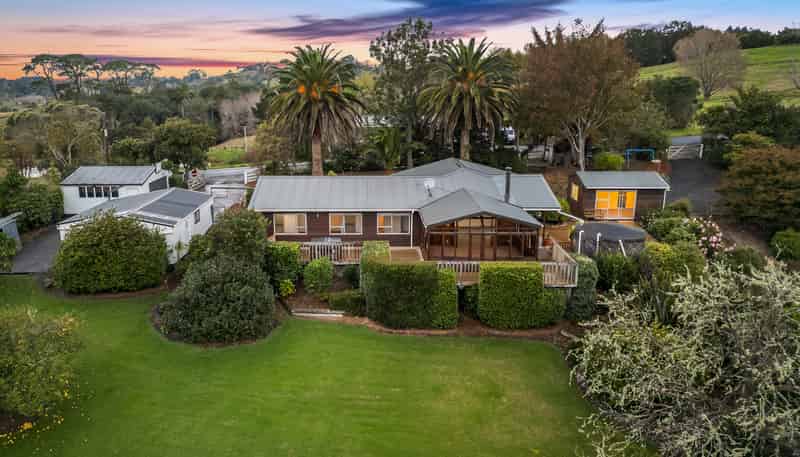 25 Hawkes Access Road, Waitoki