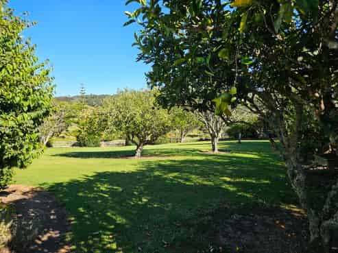 25 Hawkes Access Road, Waitoki