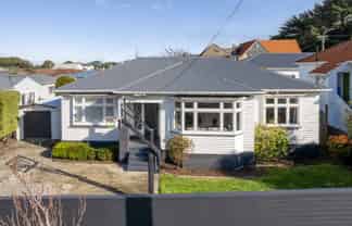 6 Bentinck Avenue, Strathmore Park