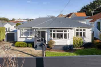 6 Bentinck Avenue, Strathmore Park