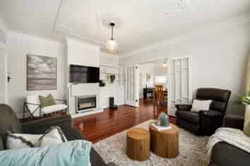 6 Bentinck Avenue, Strathmore Park