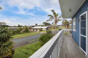 54 Athenree Road, Athenree