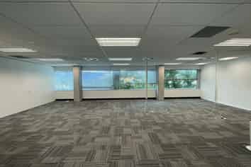 Whole building ready-to-occupy in Wiri
