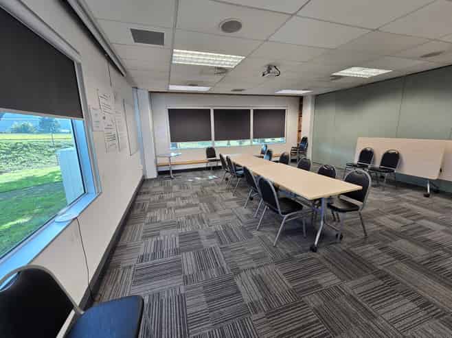 Whole building ready-to-occupy in Wiri