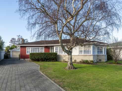 42 James Foley Avenue, Pirimai