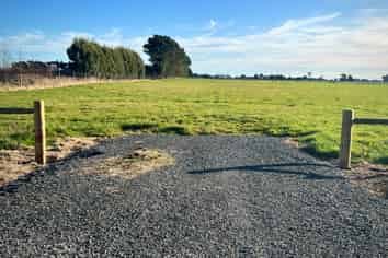 35 Wilson Road South, Motu Rimu
