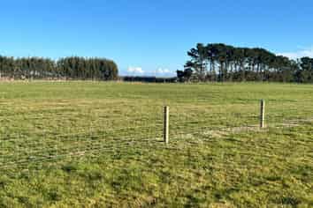 35 Wilson Road South, Motu Rimu