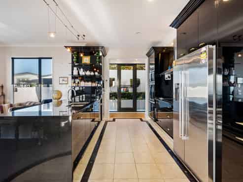128B Thompson Road, Bluff Hill