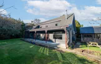 46 Awarua Road, Otatara