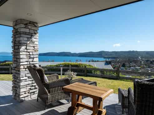 18 Peregrine Place, Kinloch