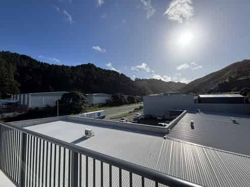 Tidy Ngauranga Office with On-Site Parking