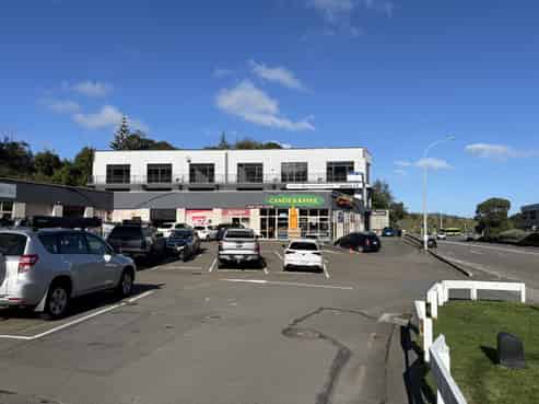 Tidy Ngauranga Office with On-Site Parking