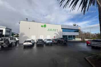 Exceptional Corner Site – 889sqm Albany Industrial