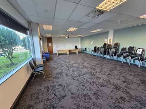 Strategically positioned ground floor office