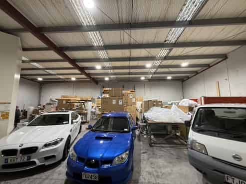 Rare road front opportunity on Rosebank