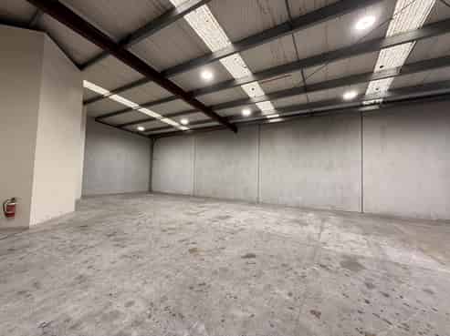 Rare road front opportunity on Rosebank