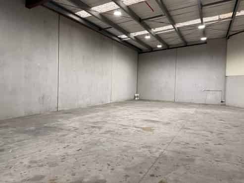 Rare road front opportunity on Rosebank