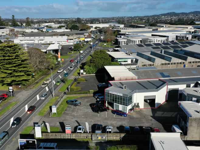 Rosebank high-exposure industrial unit