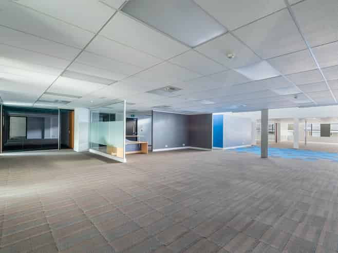 1000 sqm Office - Willis Street Location