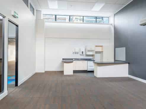 1000 sqm Office - Willis Street Location
