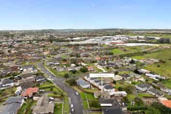 31 Prangley Avenue, Mangere