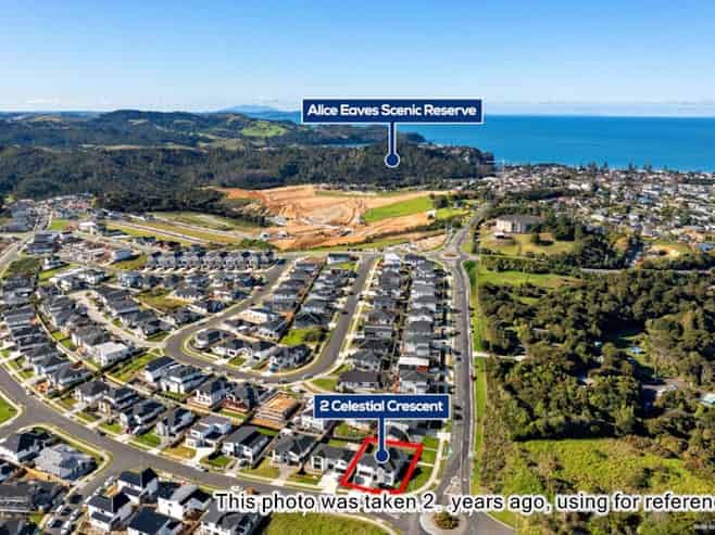 2 Celestial Crescent, Orewa