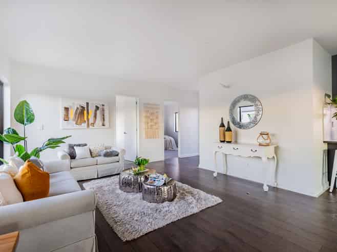 2 Celestial Crescent, Orewa