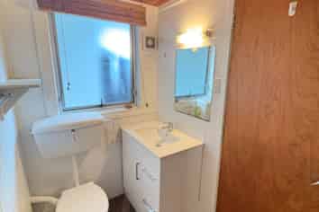9/11 Bracken Avenue, Epsom
