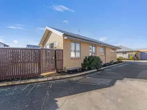 74L Olliviers Road, Phillipstown