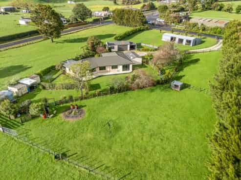 95 Baker Road, Mangorei