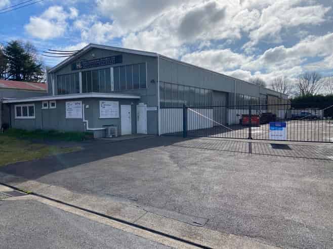 Lease Price Reduced - Workshop/Warehouse