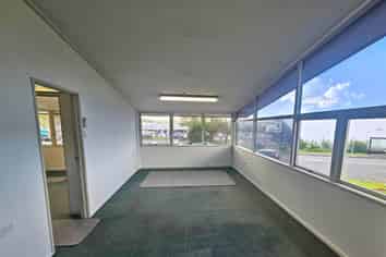 PRIME OFFICE OPPORTUNITY
