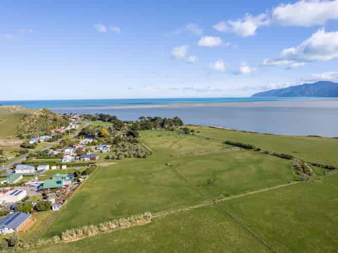97 Lake Ferry Road, Lake Ferry