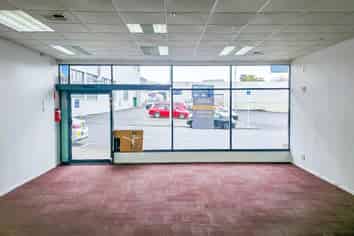 PRIME RETAIL OR OFFICE OPPORTUNITY
