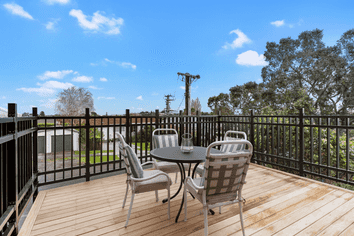 2/1 Roseberry Avenue, Birkenhead