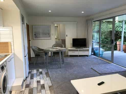 A/17 Winston Street, Crofton Downs