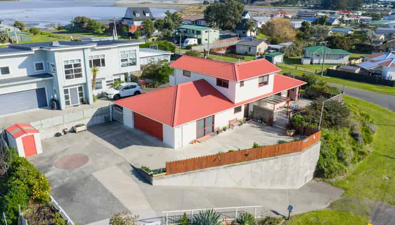 12 Robbie Street, Foxton Beach