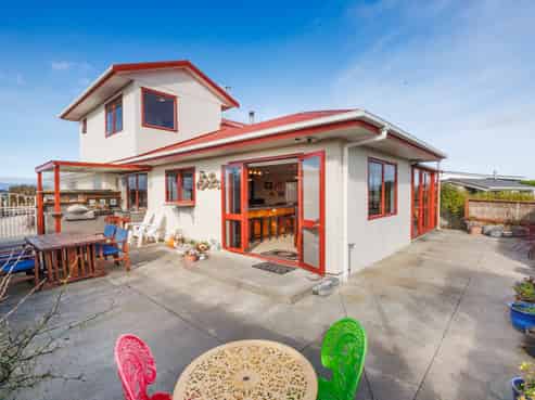 12 Robbie Street, Foxton Beach