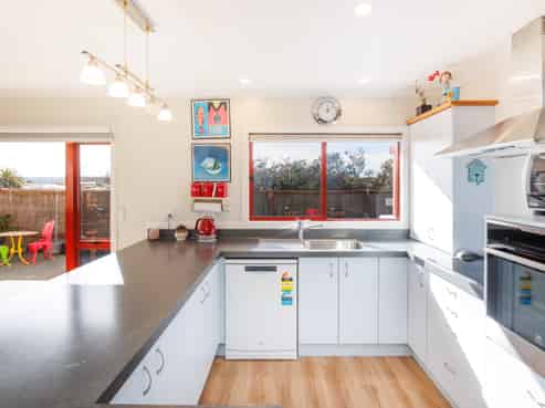 12 Robbie Street, Foxton Beach