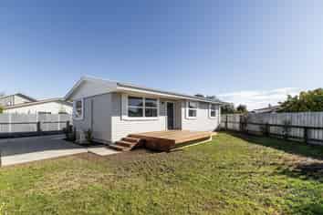 1215A Norfolk Crescent, Mayfair