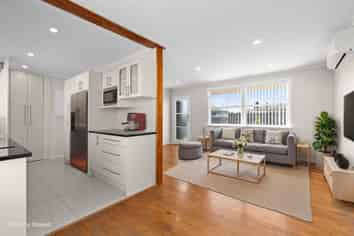 1215A Norfolk Crescent, Mayfair