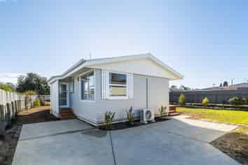 1215A Norfolk Crescent, Mayfair