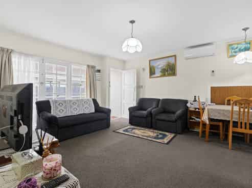 2/257 Shirley Road, Papatoetoe